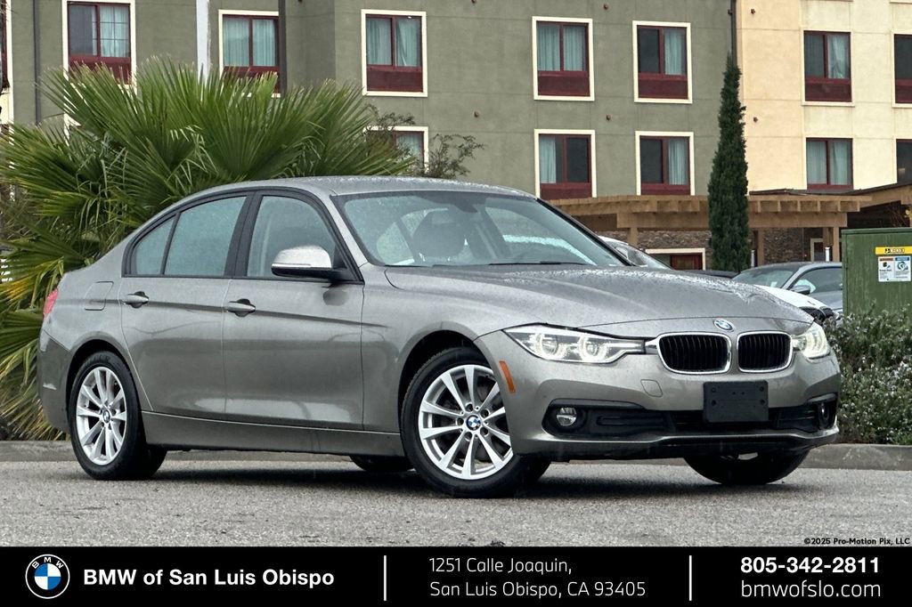 Used 2018 BMW 320i Sedan image 1