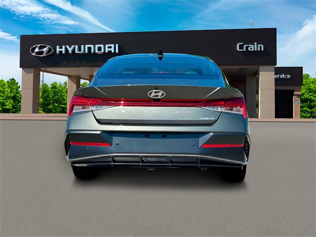 New 2025 Hyundai Elantra Limited image 6