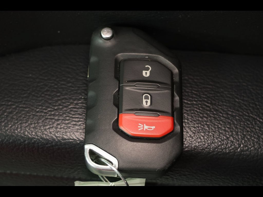 Used 2021 Jeep Wrangler Sport AWD/4WD image 12