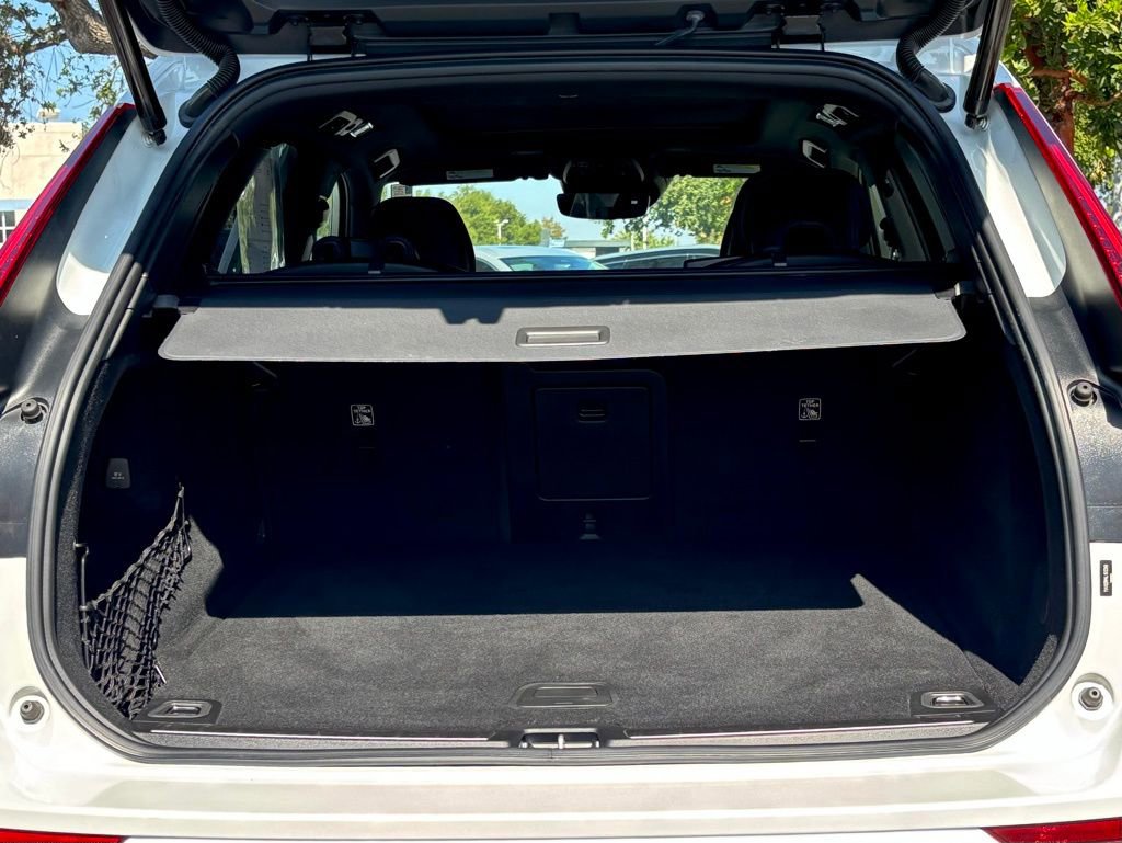 Used 2020 Volvo XC60 T5 R-Design image 30