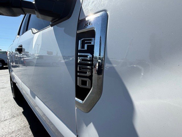 Used 2021 Ford F250 XL w/ Power Equipment Group image 20