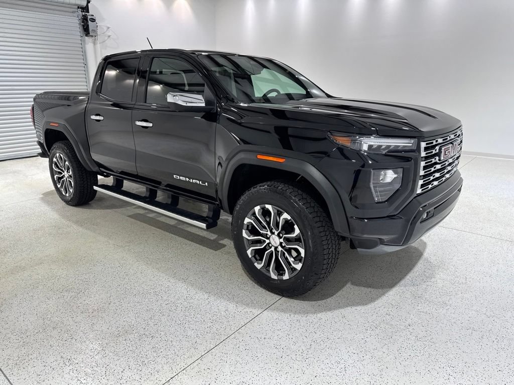 Used 2026 GMC Canyon Denali AWD/4WD image 7