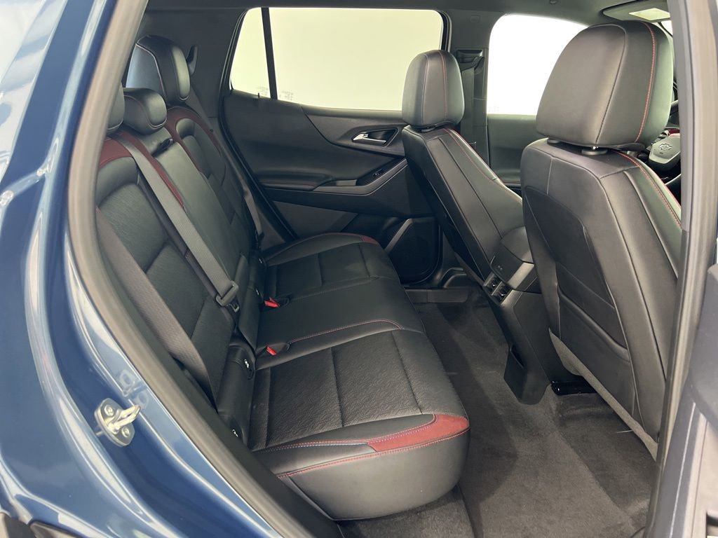 Used 2025 Chevrolet Equinox RS FWD image 24