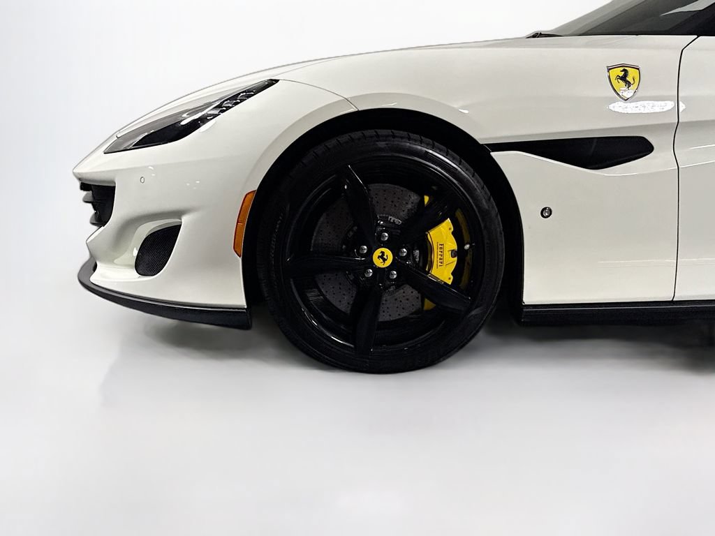 Used 2020 Ferrari Portofino RWD image 28