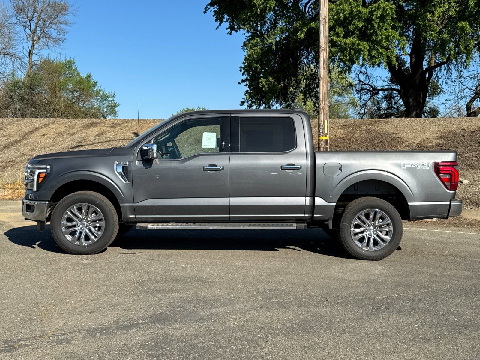 New 2026 Ford F150 Lariat w/ Equipment Group 501A Mid image 6