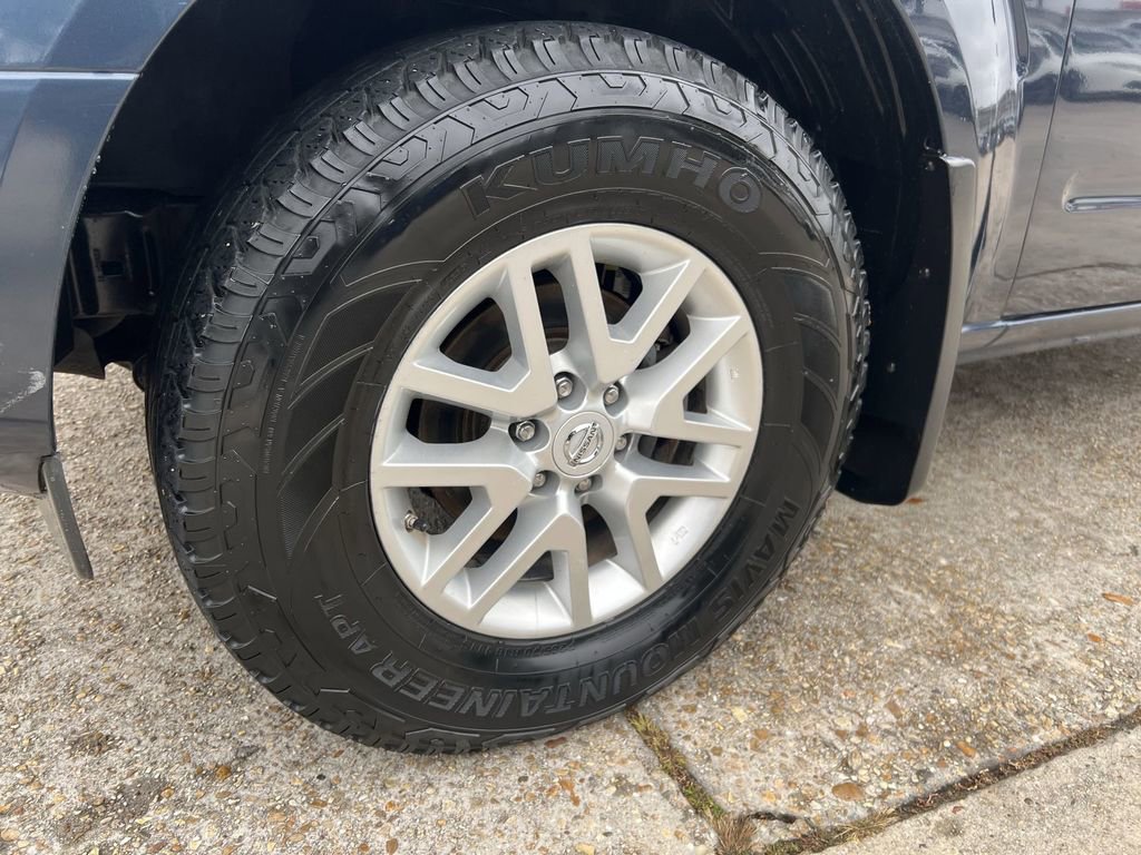 Used 2019 Nissan Frontier SV image 15