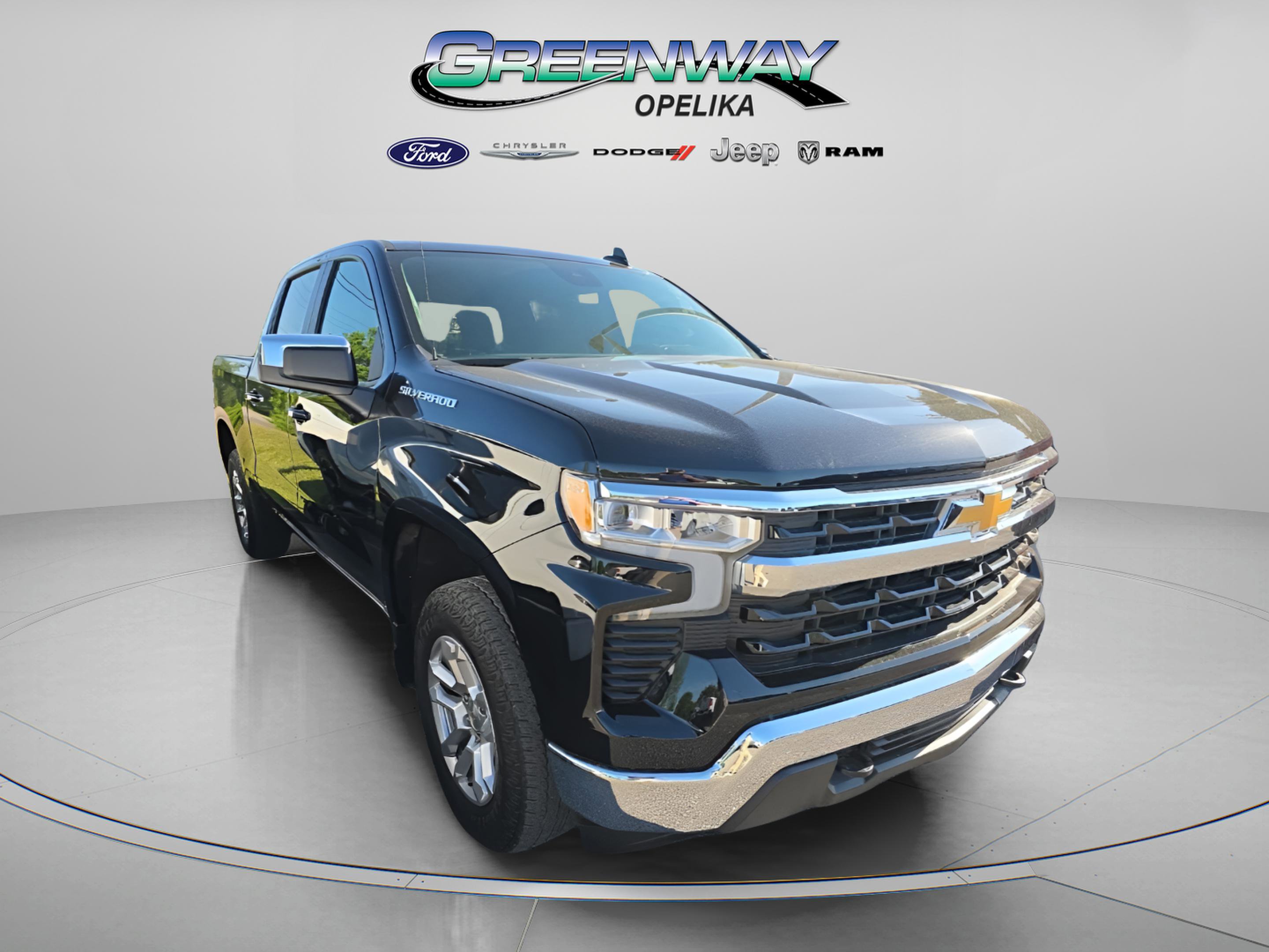 Used 2023 Chevrolet Silverado 1500 LT AWD/4WD image 1