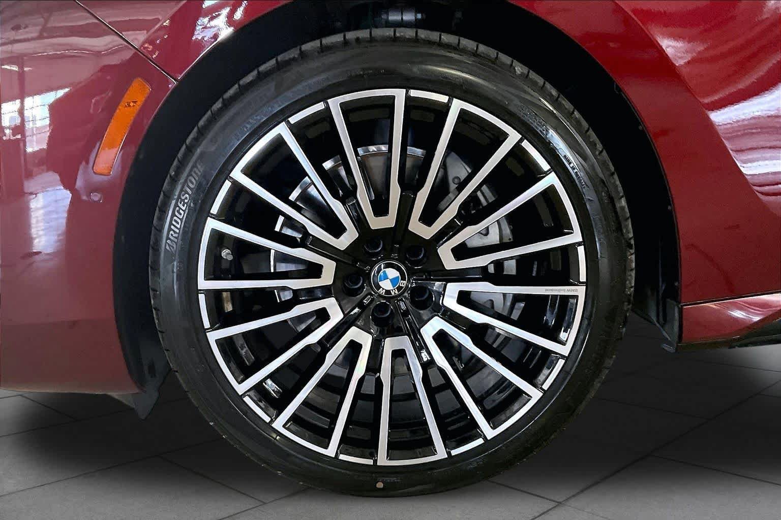 New 2026 BMW 740i xDrive w/ Executive Package AWD/4WD image 11