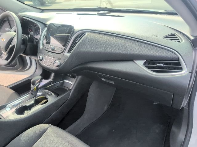 Used 2024 Chevrolet Malibu LT w/ Sport Edition FWD image 39