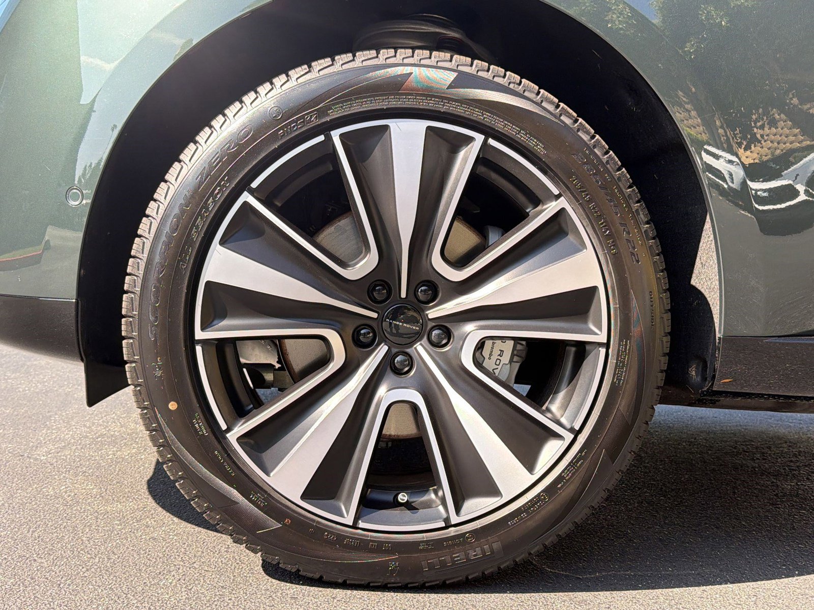 New 2026 Land Rover Range Rover SE image 12