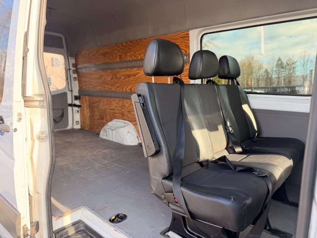 Used 2013 Mercedes-Benz Sprinter 2500 image 16