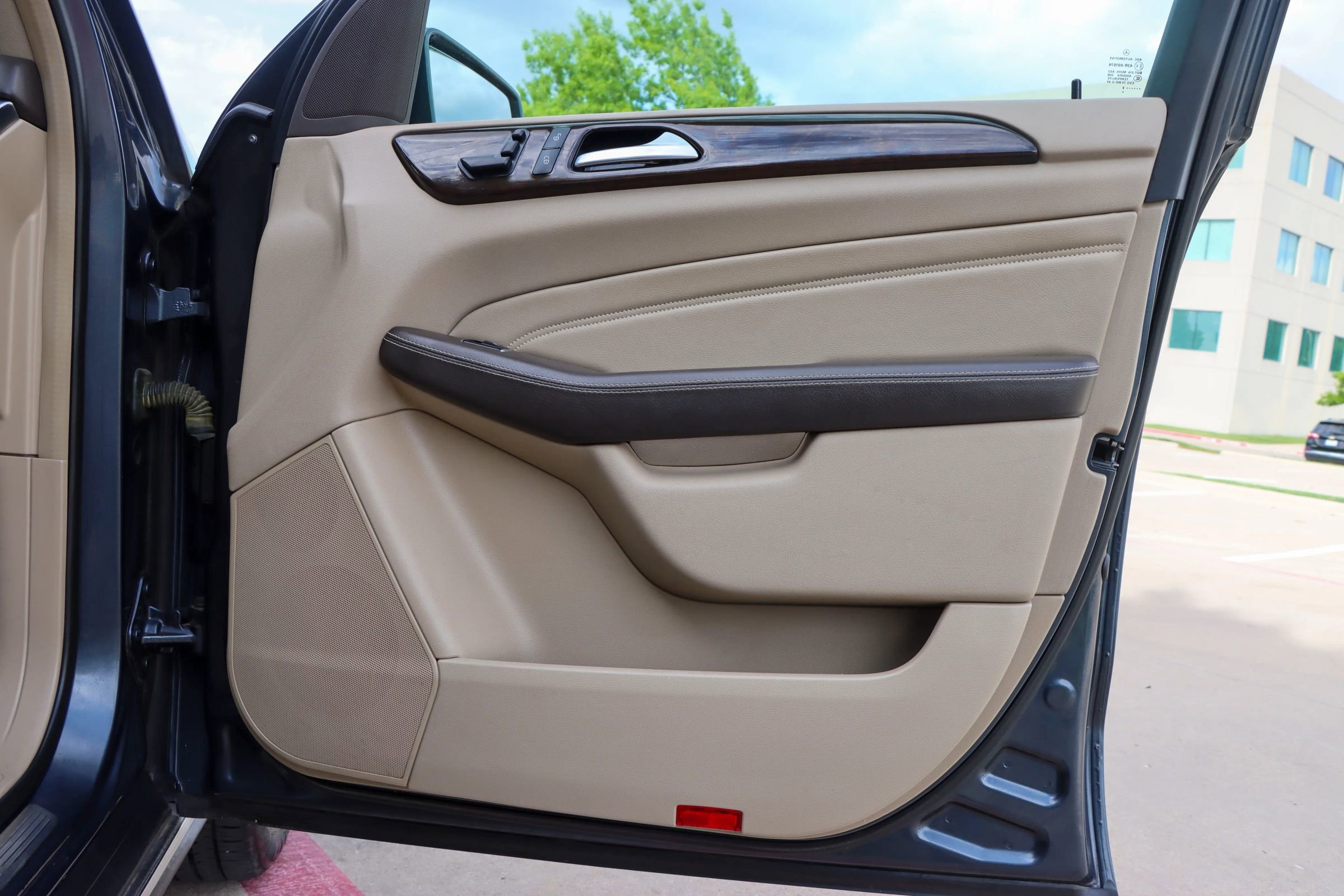 Used 2015 Mercedes-Benz ML 350 2WD w/ Premium 1 Package image 10