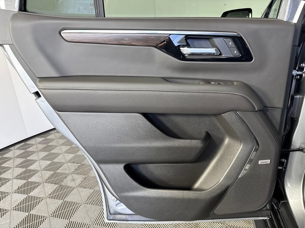 New 2026 Chevrolet Tahoe Premier w/ Sun And Tow Package AWD/4WD image 31