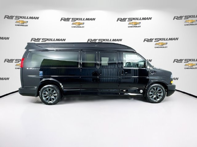New 2026 Chevrolet Express 2500 Extended w/ Driver Convenience Package RWD image 8