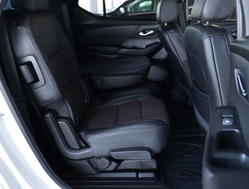 Certified 2023 Chevrolet Traverse High Country w/ LPO, Floor Liner Package image 36