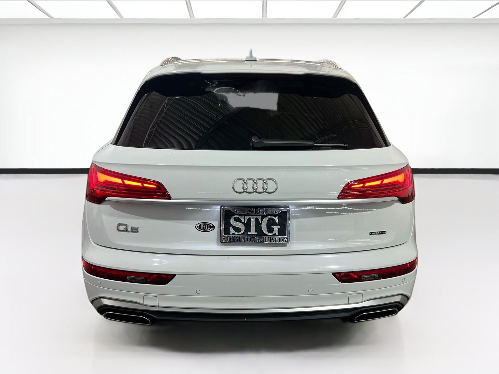 Used 2022 Audi Q5 2.0T Premium Plus w/ Premium Plus Package AWD/4WD image 5