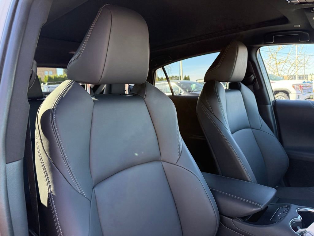 Used 2023 Toyota Venza Nightshade image 22