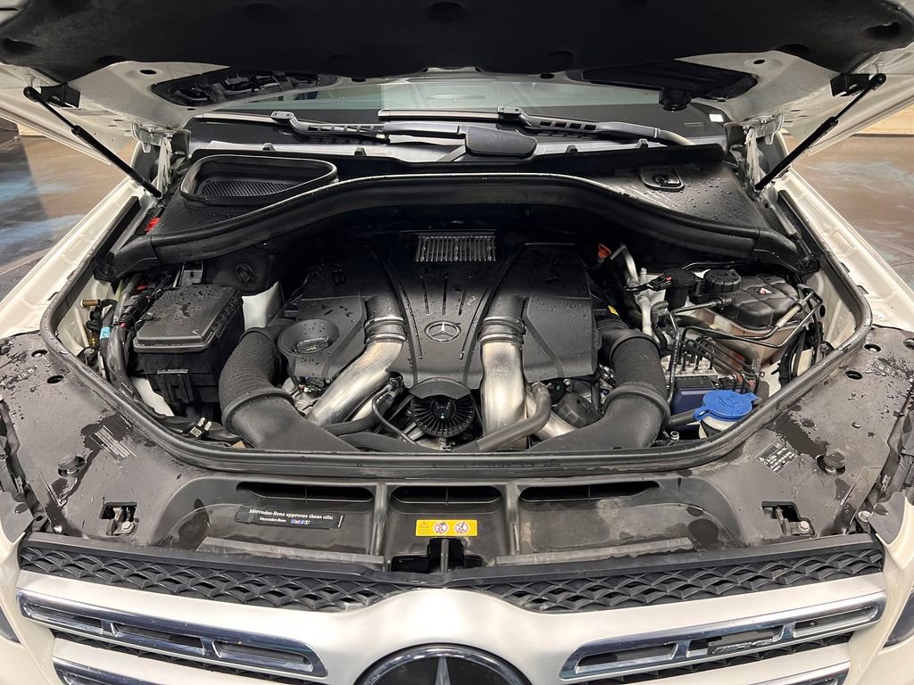 Used 2017 Mercedes-Benz GLS 550 4MATIC image 16