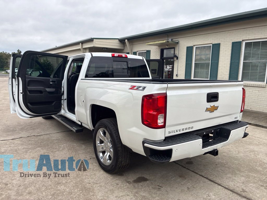 Used 2017 Chevrolet Silverado 1500 LTZ Z71 w/ LTZ Plus Package AWD/4WD image 15