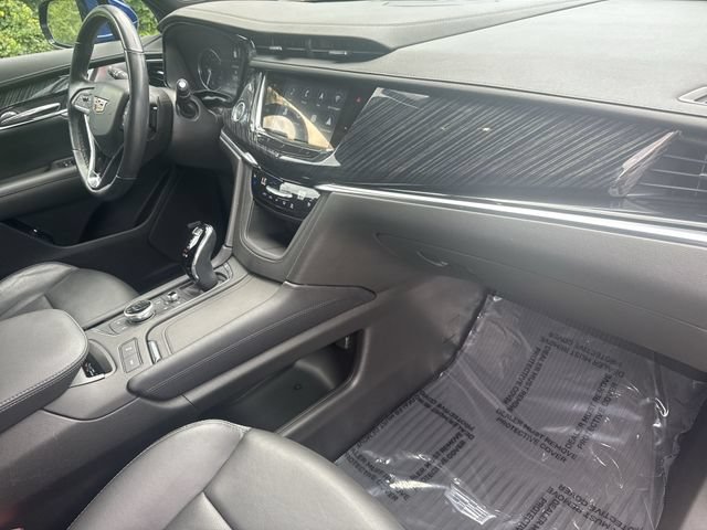 Certified 2024 Cadillac XT6 Premium Luxury AWD/4WD image 33