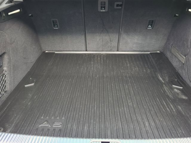 Used 2022 Audi S5 Prestige image 32