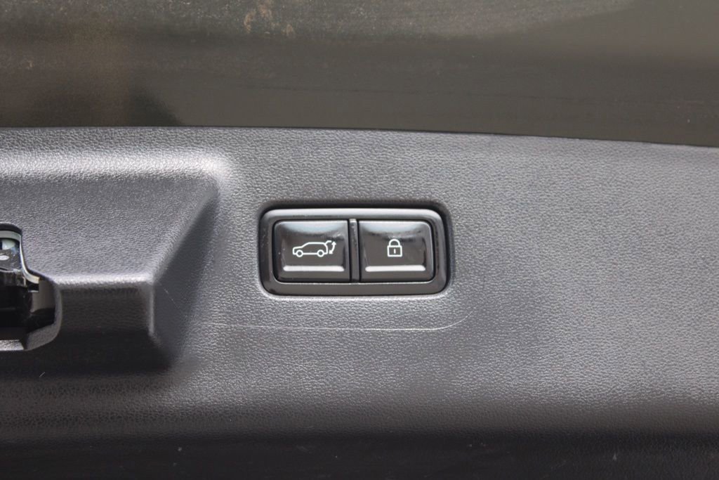 Used 2024 Hyundai Santa Fe Limited image 11