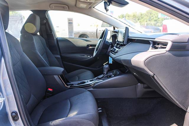 Used 2022 Toyota Corolla LE image 16