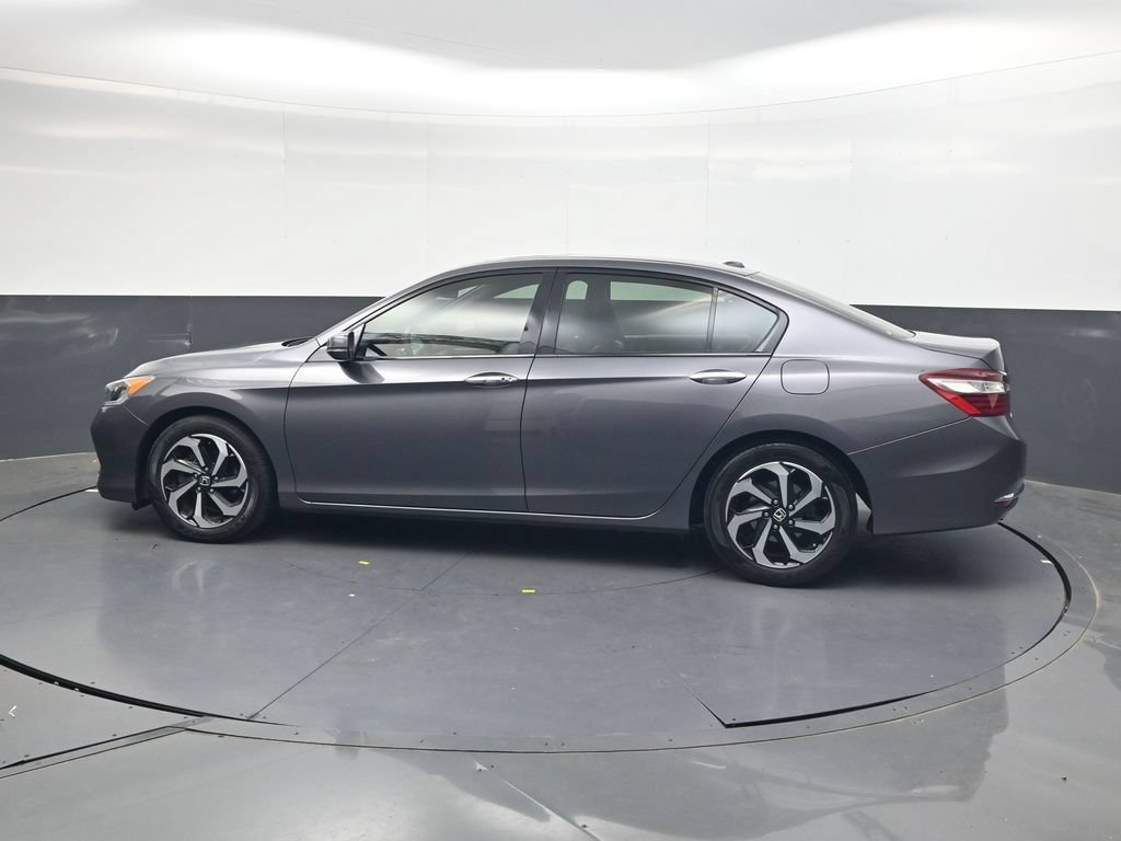 Used 2017 Honda Accord EX image 7