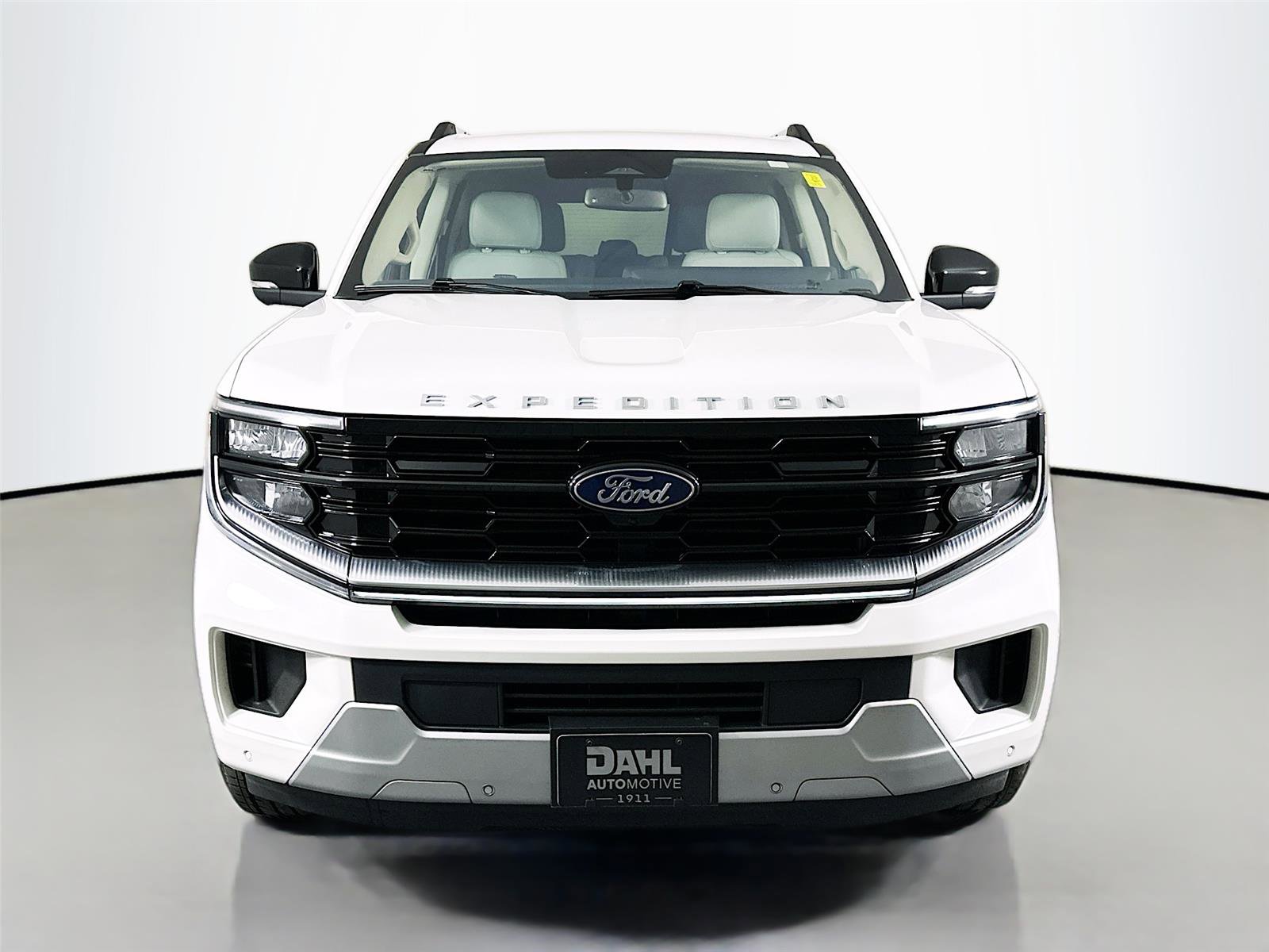 Used 2025 Ford Expedition Max Platinum w/ Driver's Package image 3