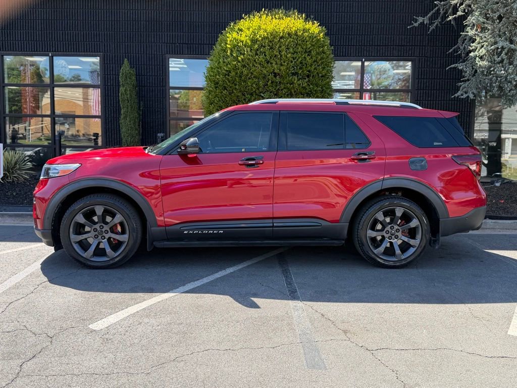 Used 2020 Ford Explorer Platinum w/ Premium Technology Package AWD/4WD image 9