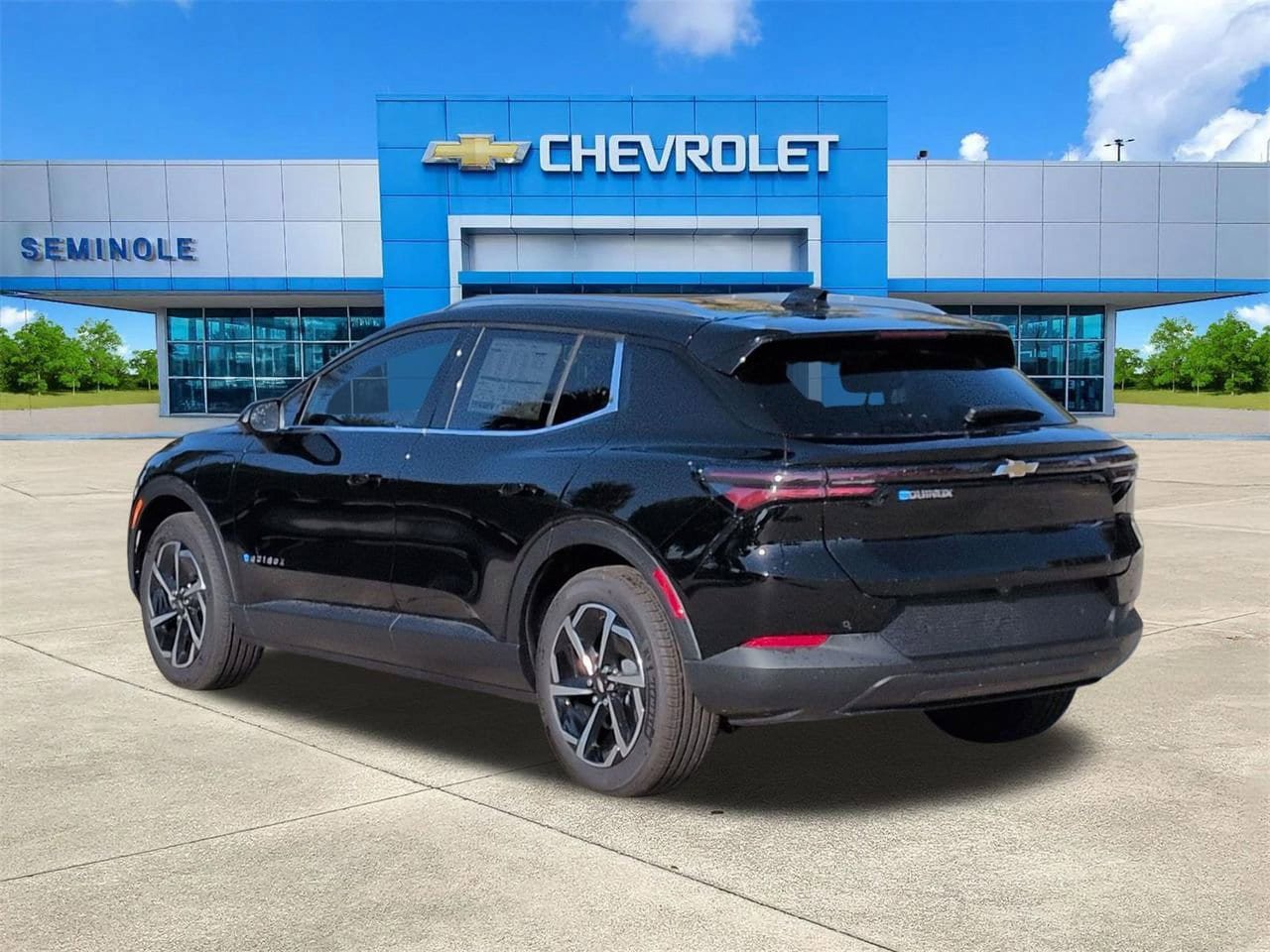 New 2026 Chevrolet Equinox EV LT FWD image 3