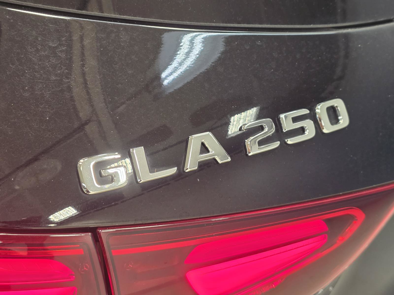 Used 2025 Mercedes-Benz GLA 250 image 6