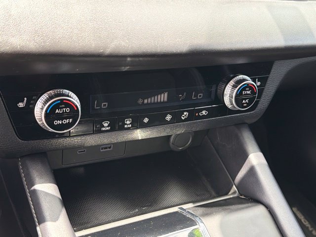 Used 2023 Mitsubishi Outlander SE FWD image 24