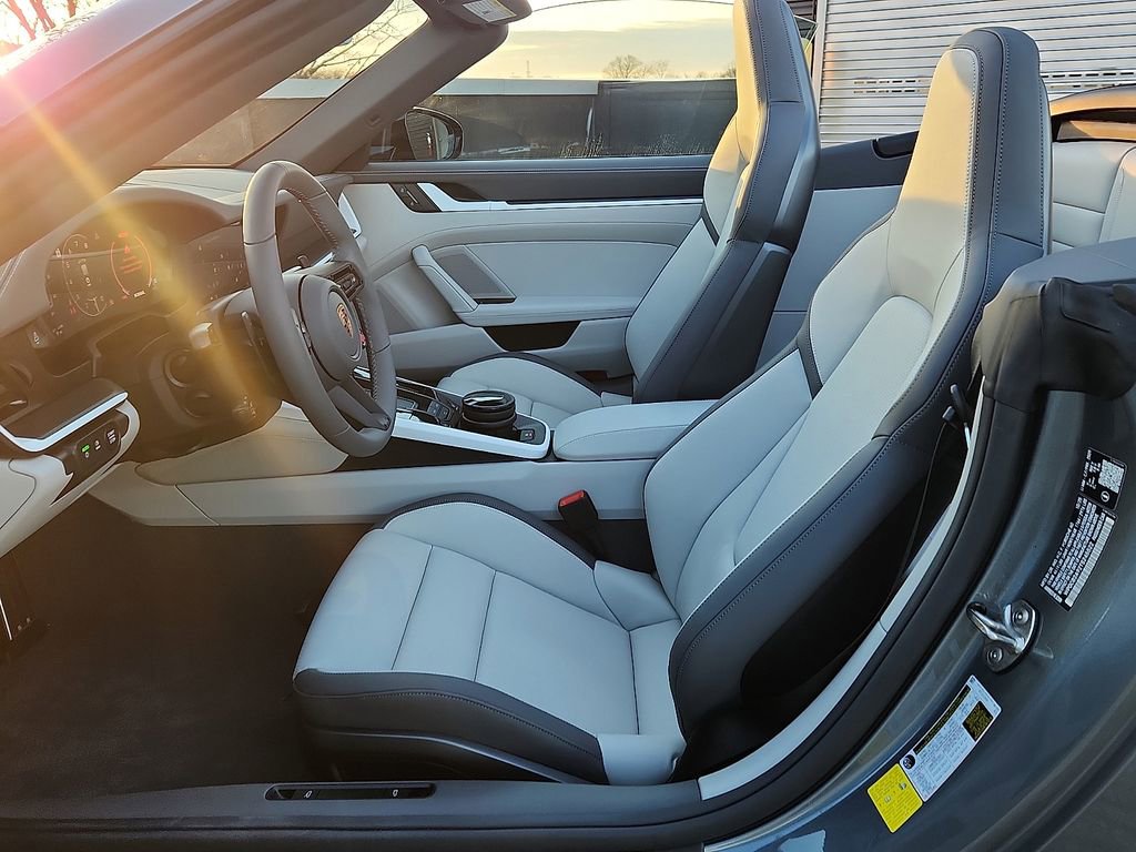 New 2026 Porsche 911 Carrera GTS image 5