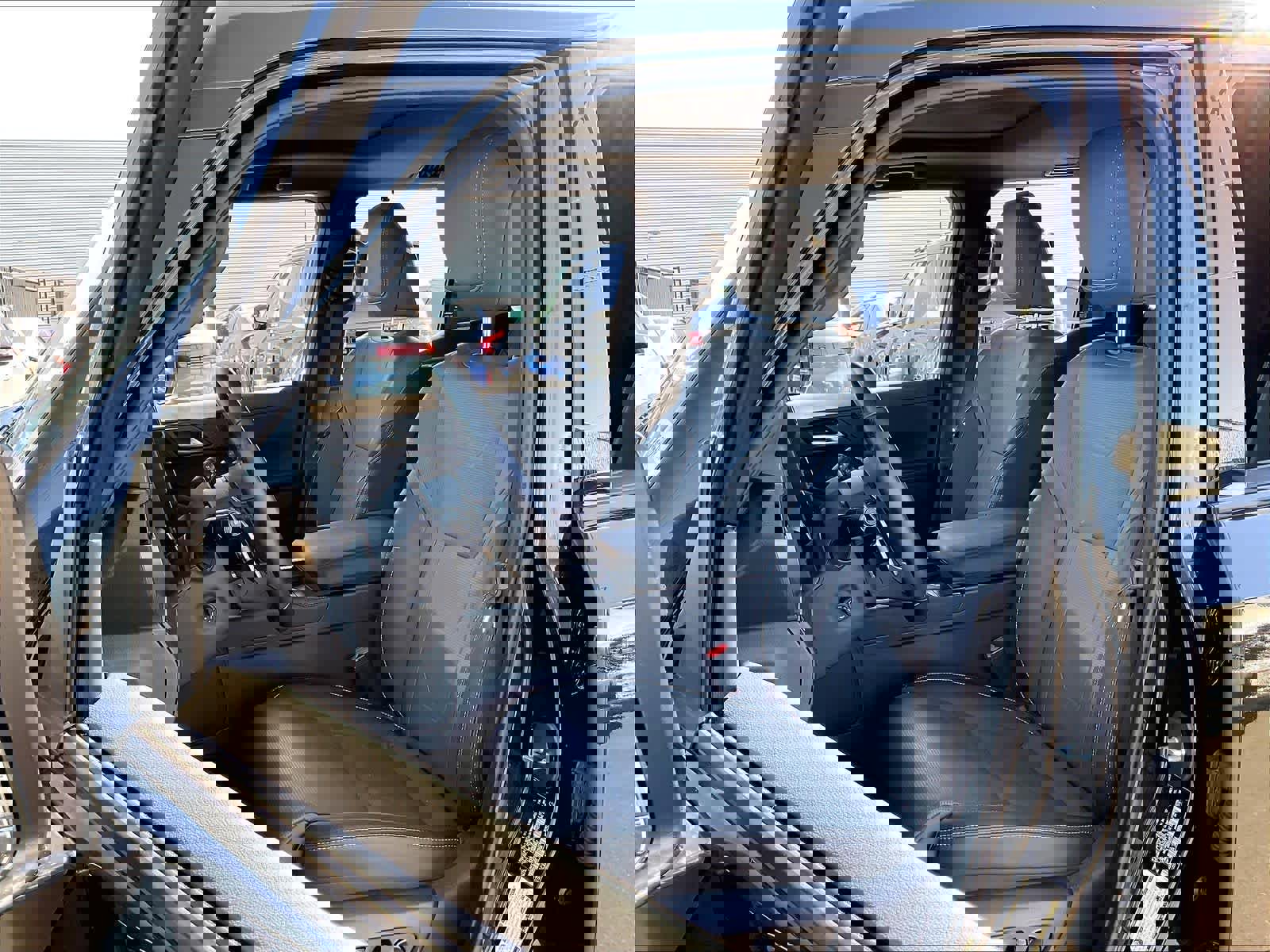 Used 2024 Lexus GX 550 Luxury w/ Accessory Package (2T) image 25