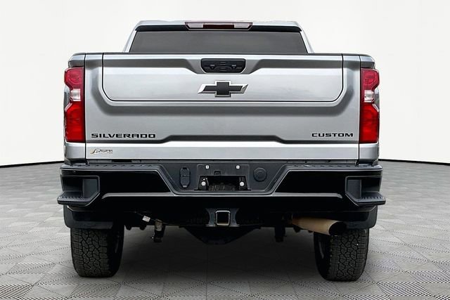 Used 2024 Chevrolet Silverado 2500 Custom w/ Custom Convenience Package image 6
