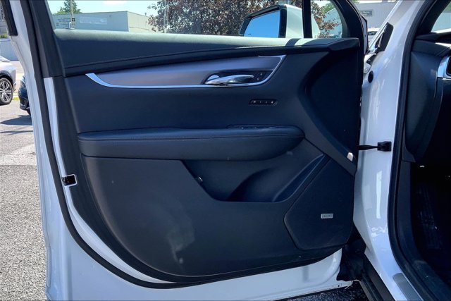 Used 2023 Cadillac XT6 Luxury AWD/4WD image 23