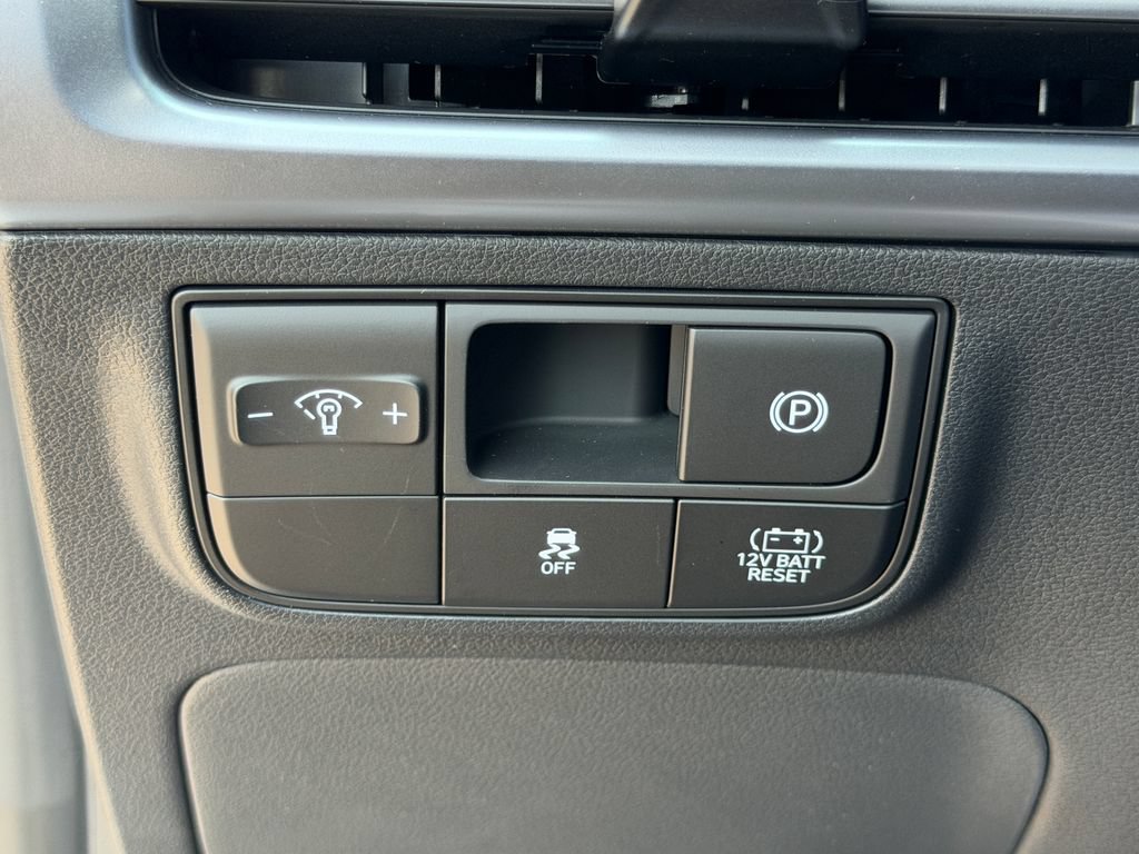 New 2026 Hyundai Tucson Blue SE AWD/4WD image 29