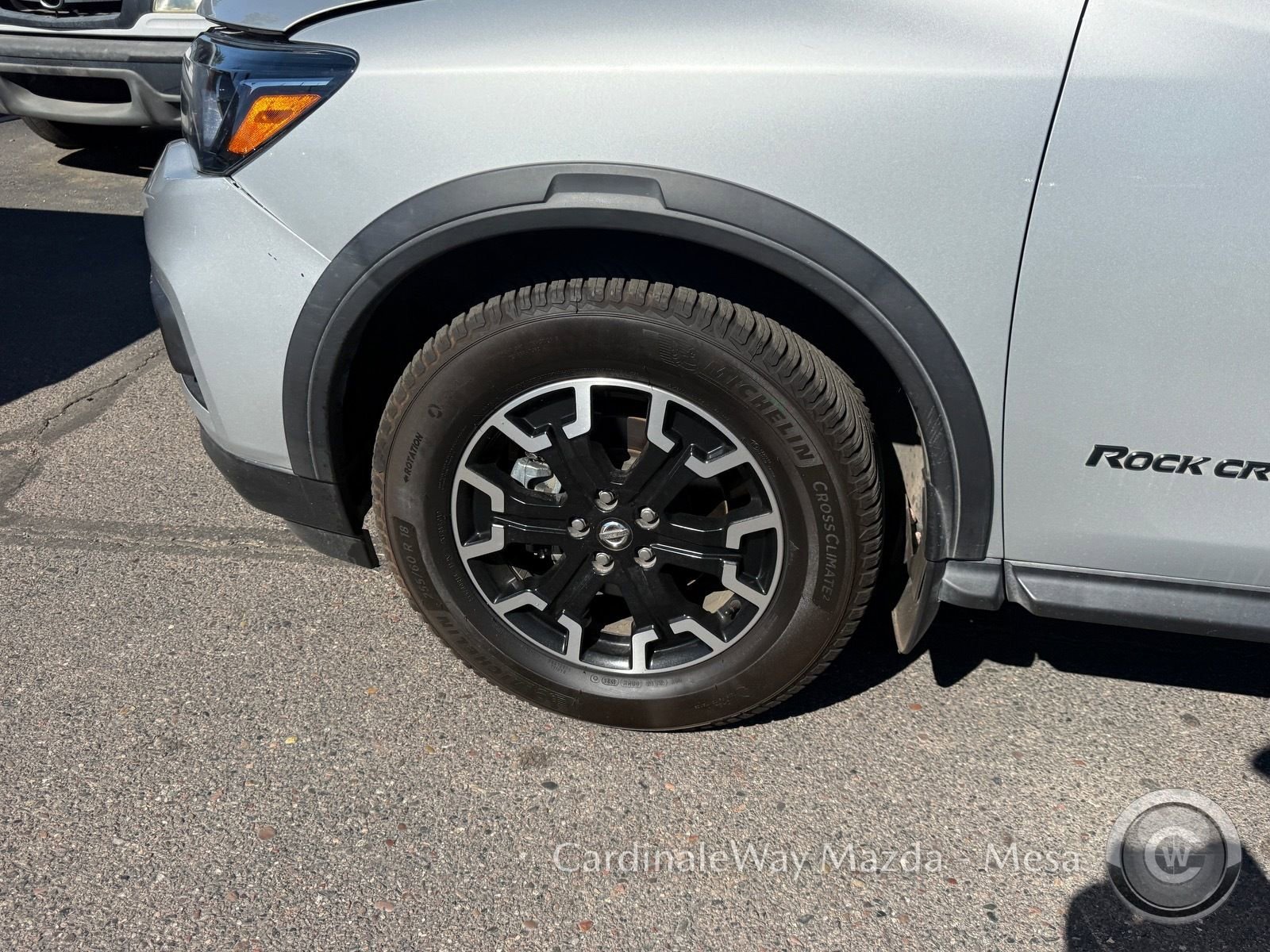 Used 2020 Nissan Pathfinder SL image 6