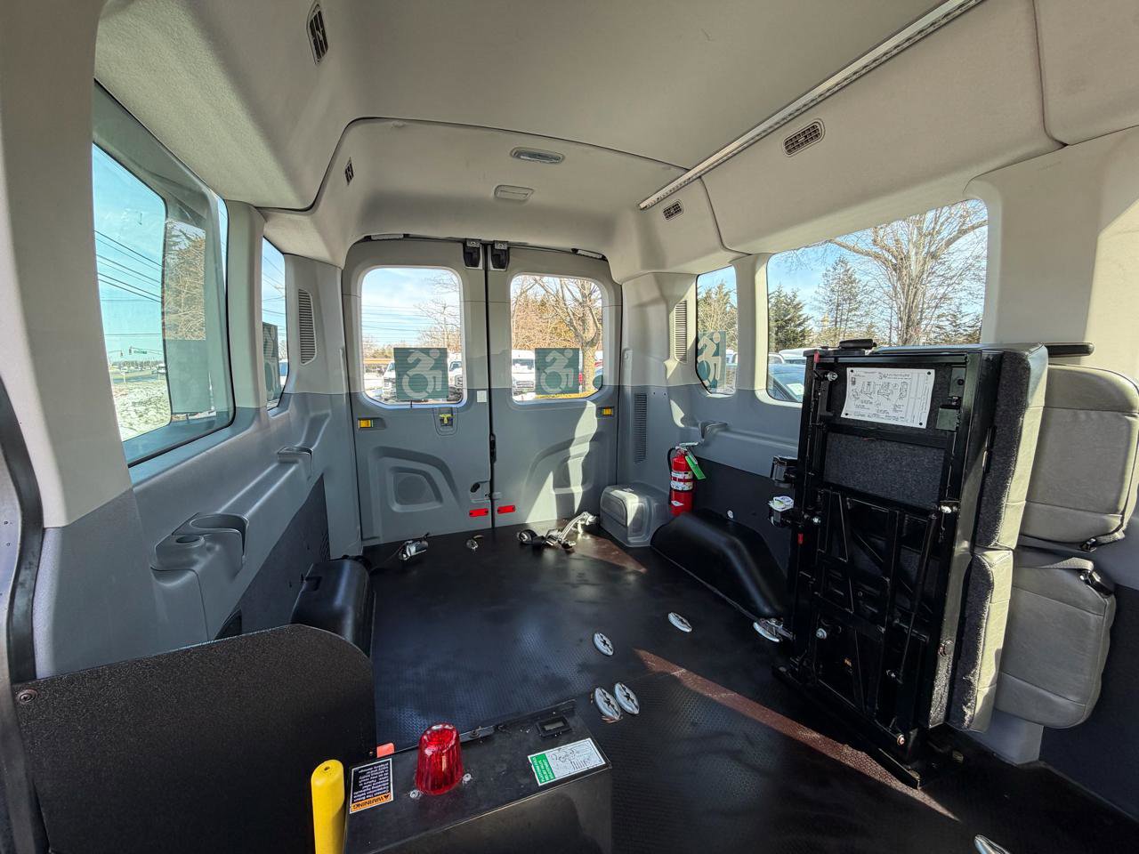 Used 2015 Ford Transit 350 XL RWD image 24