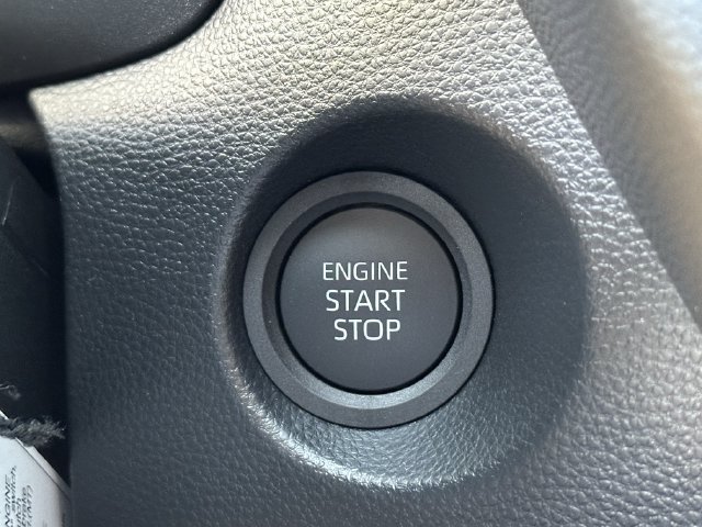 Used 2026 Toyota Corolla Cross XLE w/ Convenience Package FWD image 24