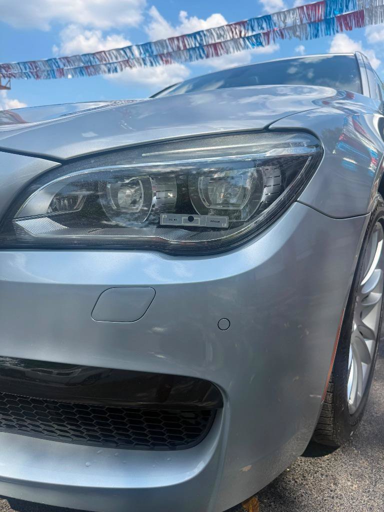 Used 2013 BMW 750Li RWD image 11