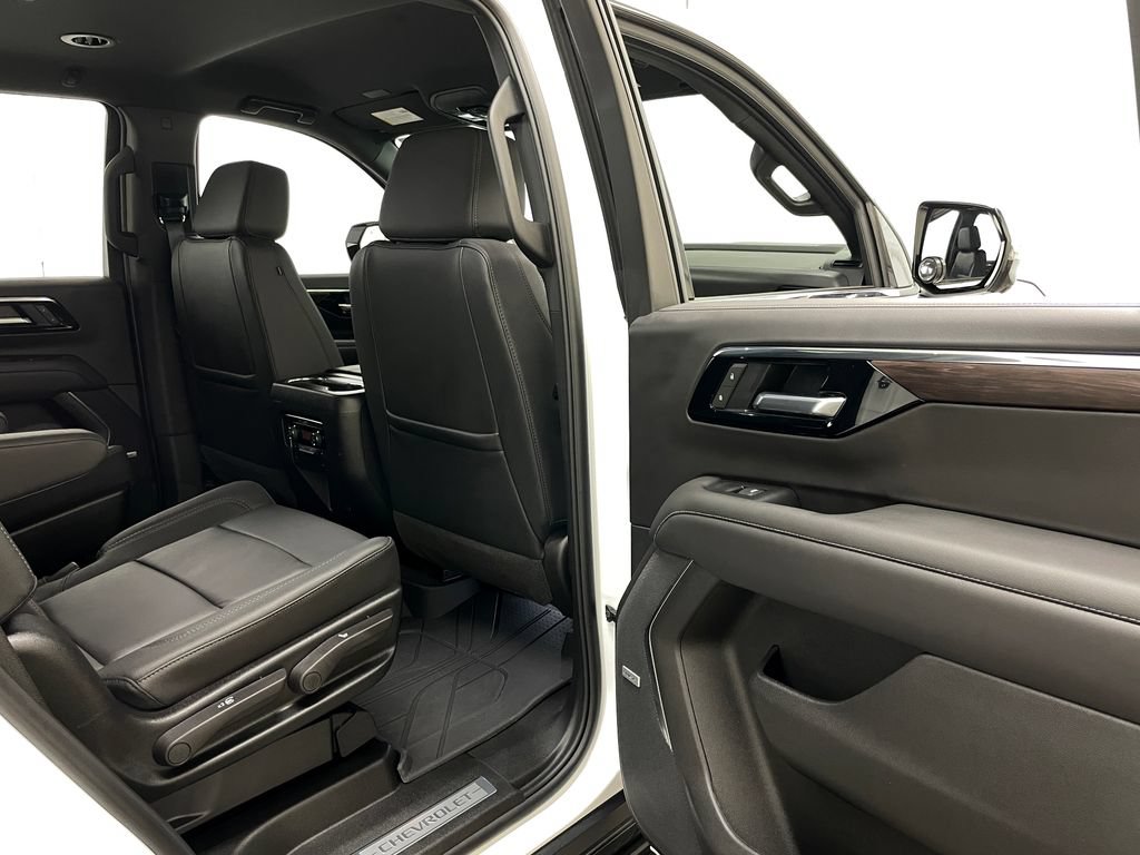 Used 2026 Chevrolet Tahoe LT w/ Comfort Package AWD/4WD image 49