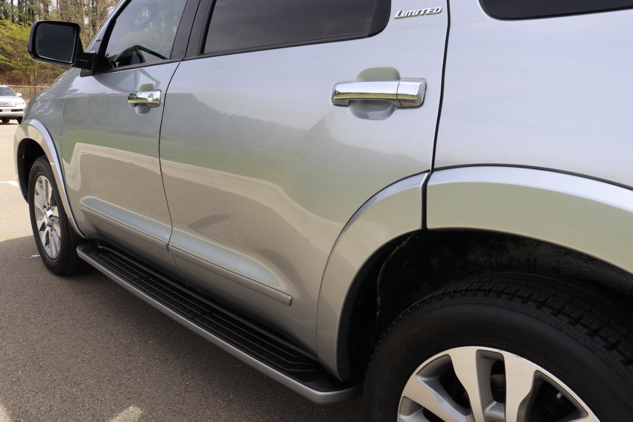 Used 2016 Toyota Sequoia Limited image 19