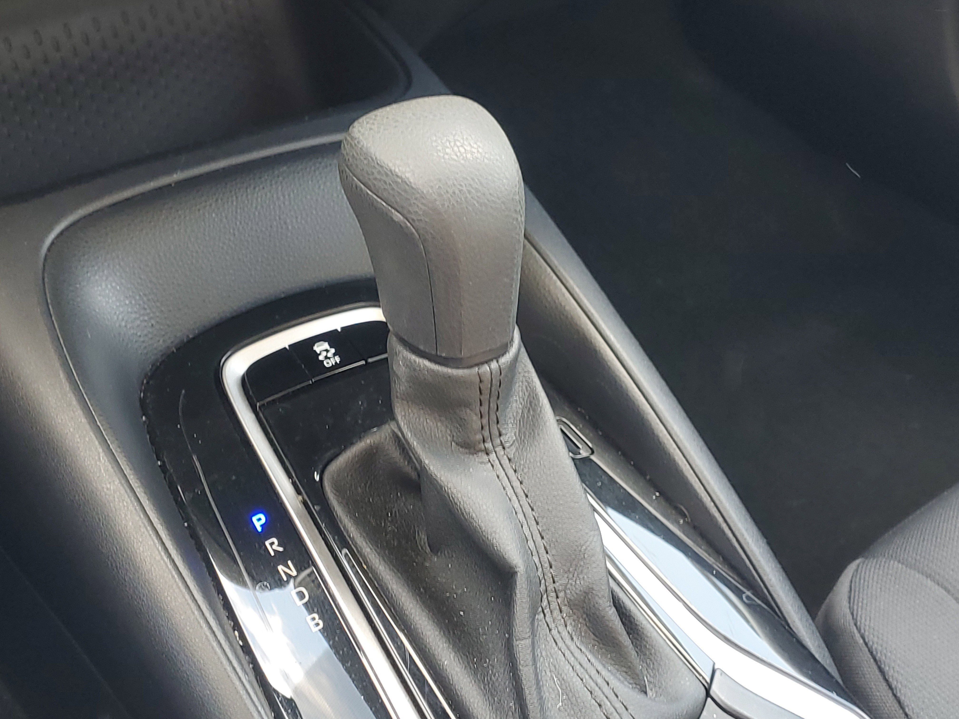 Certified 2023 Toyota Corolla LE image 28