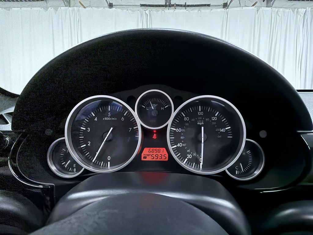 Used 2006 MAZDA MX-5 Miata Grand Touring w/ Premium Pkg RWD image 19