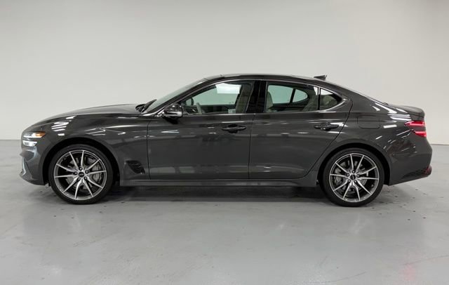 Used 2026 Genesis G70 2.5T Prestige image 2