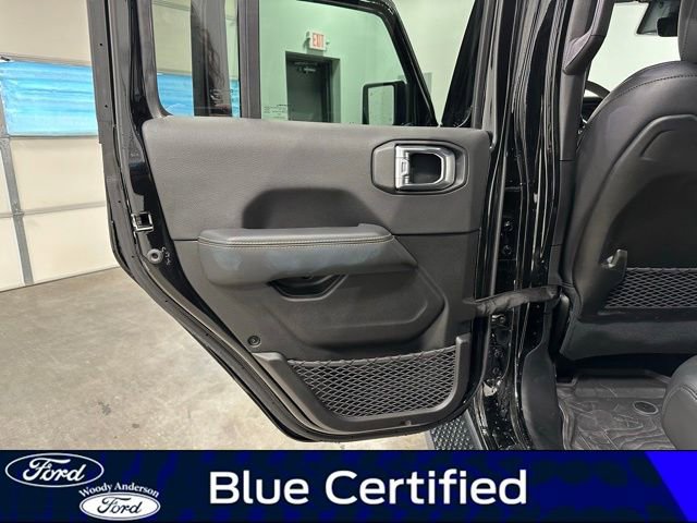 Used 2024 Jeep Wrangler Sahara w/ Technology Group image 25