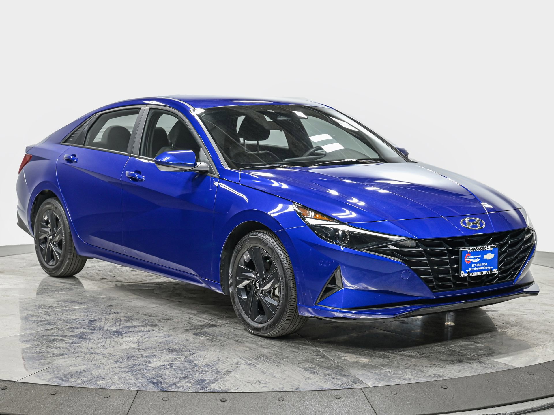 Used 2023 Hyundai Elantra SEL image 11