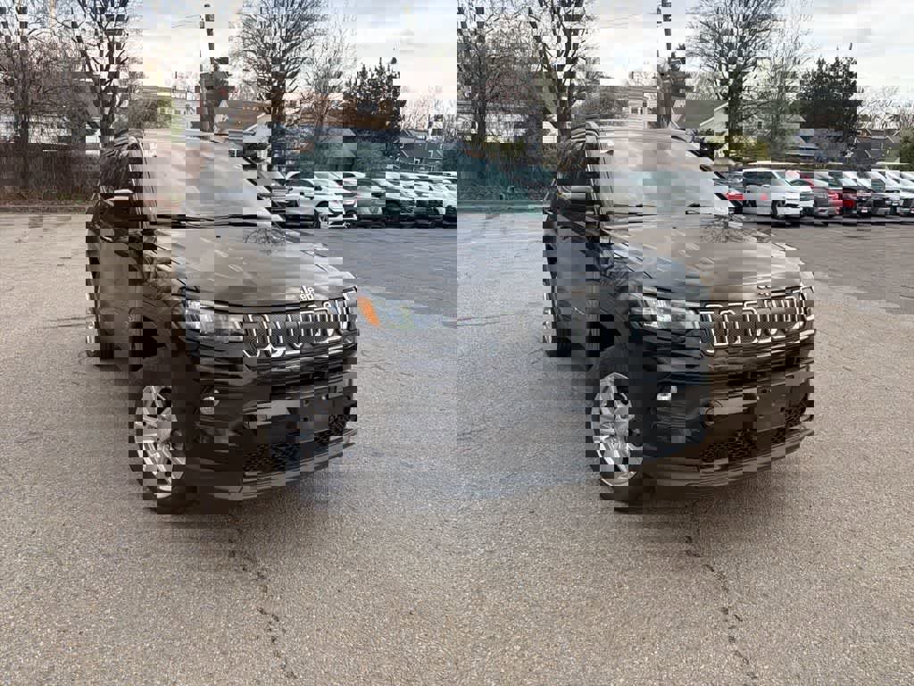 Used 2022 Jeep Compass Latitude image 27